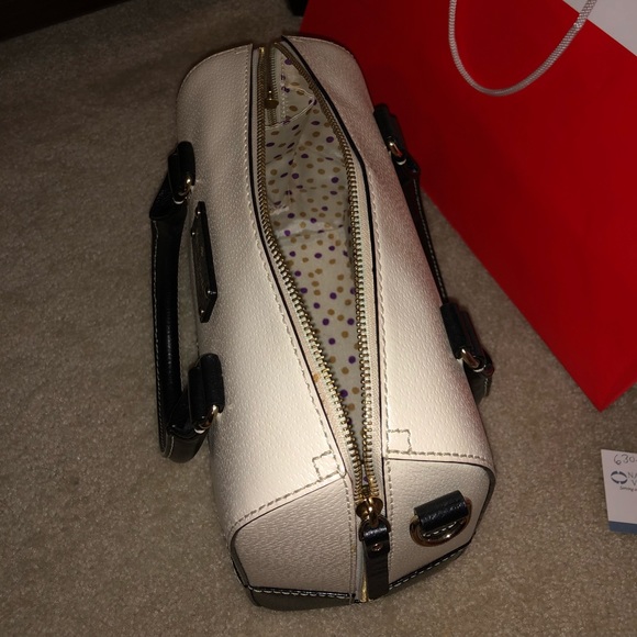 Black and White Kate Spade Purse - Picture 3 of 7